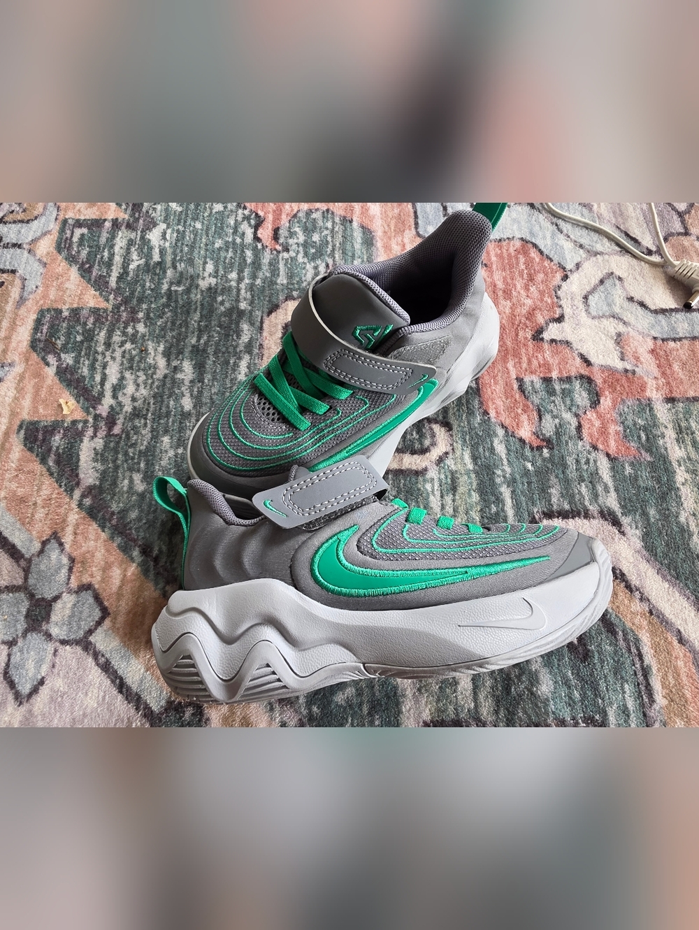 Nike Gray & Green Sneakers